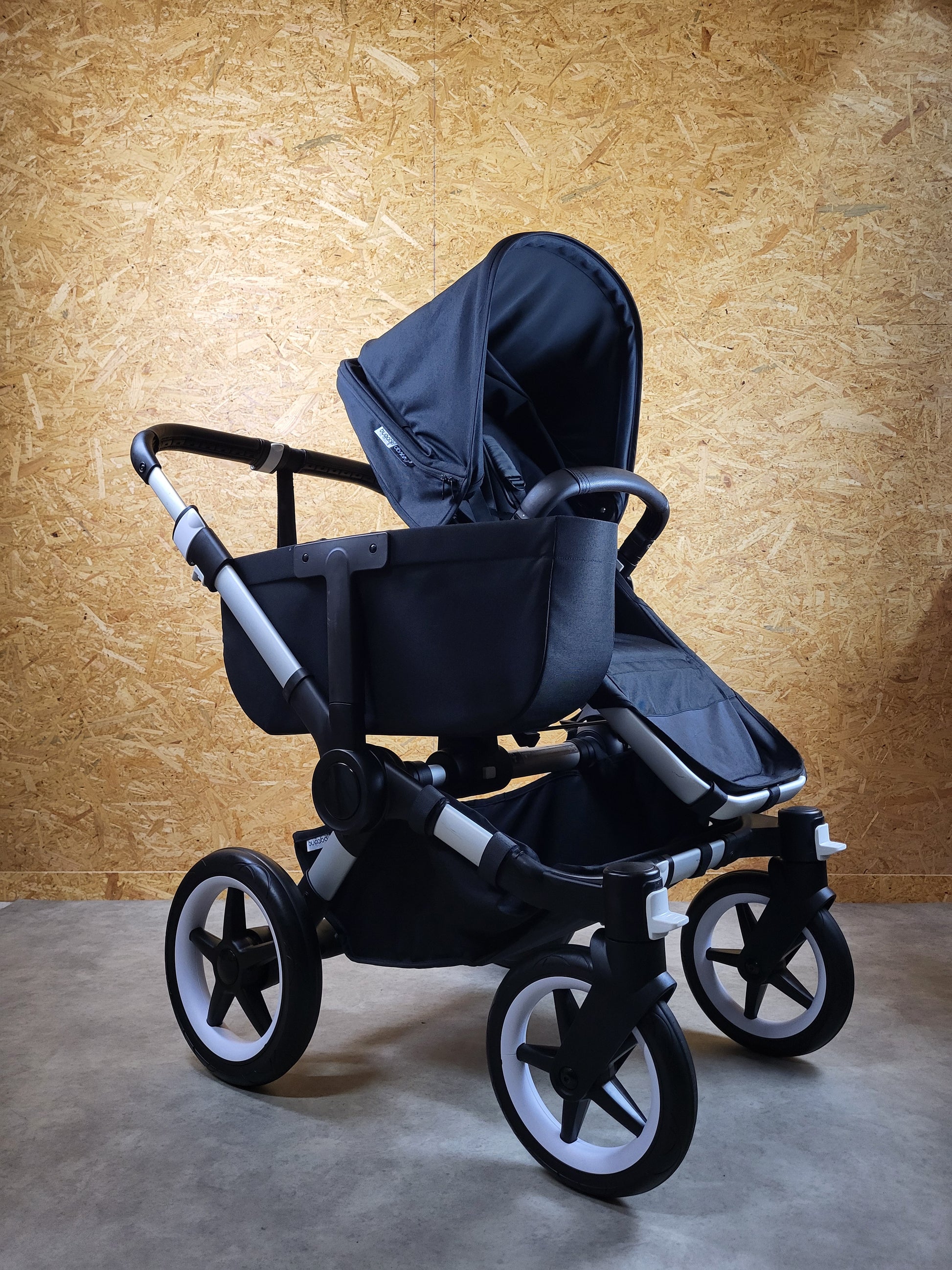 Bugaboo - Donkey 3 Twin Geschwisterwagen (2xsportsitze / 2xbabywanne) Inkl. Seitliche Gepäcktasche - Black in Gutem