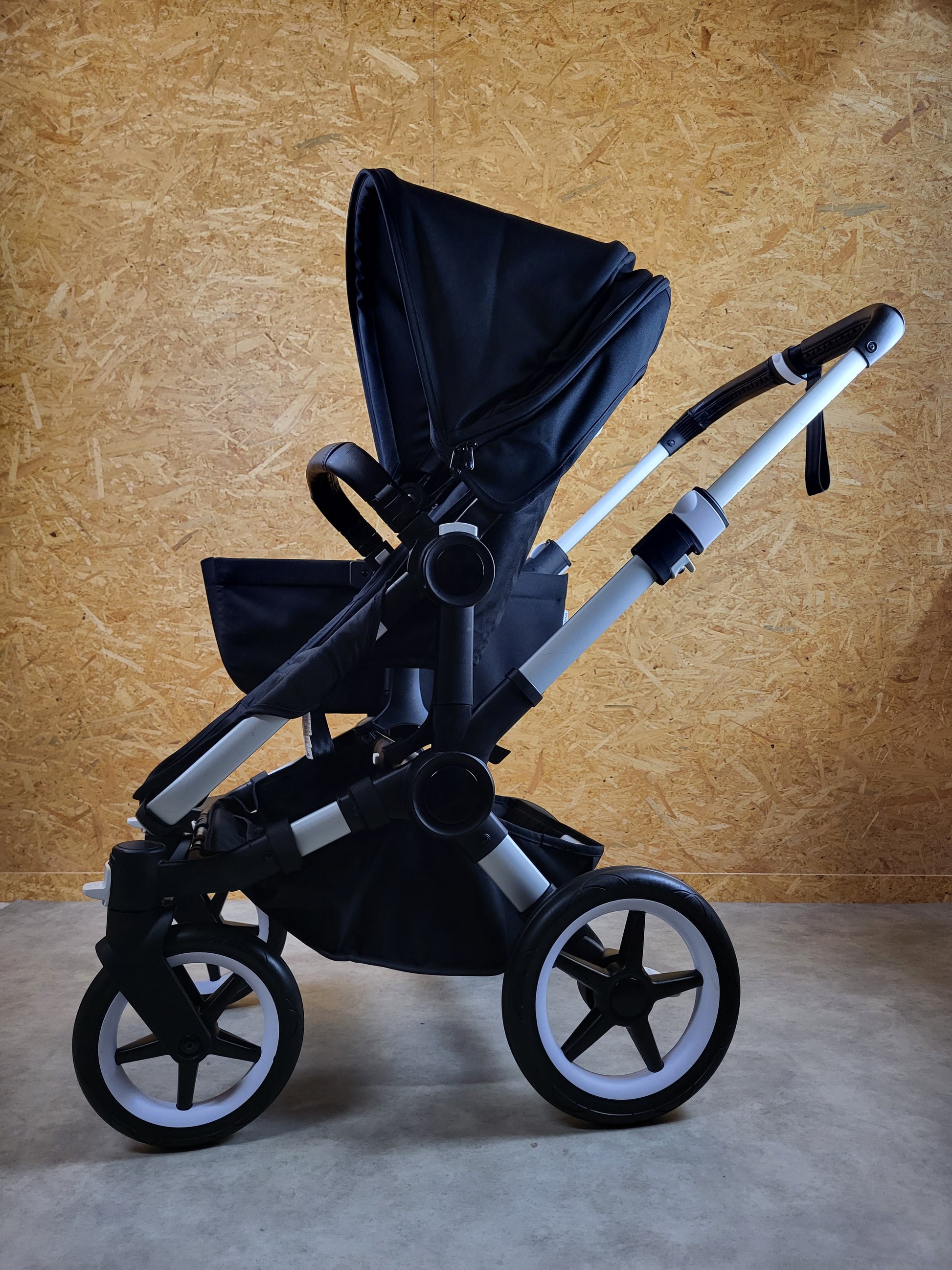 Bugaboo - Donkey 3 Twin Geschwisterwagen (2xsportsitze / 2xbabywanne) Inkl. Seitliche Gepäcktasche - Black in Gutem