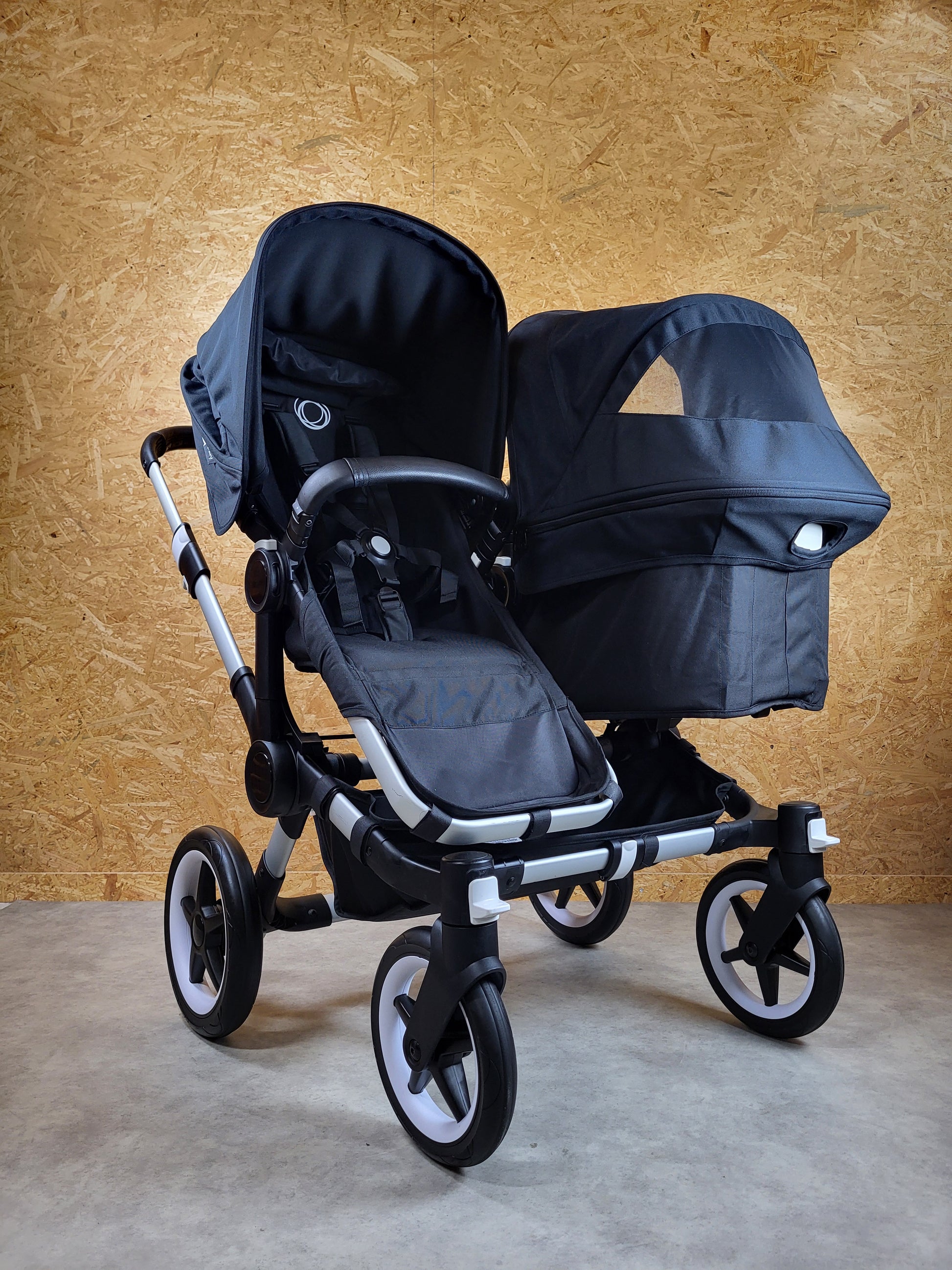 Bugaboo - Donkey 3 Twin Geschwisterwagen (2xsportsitze / 2xbabywanne) Inkl. Seitliche Gepäcktasche - Black in Gutem