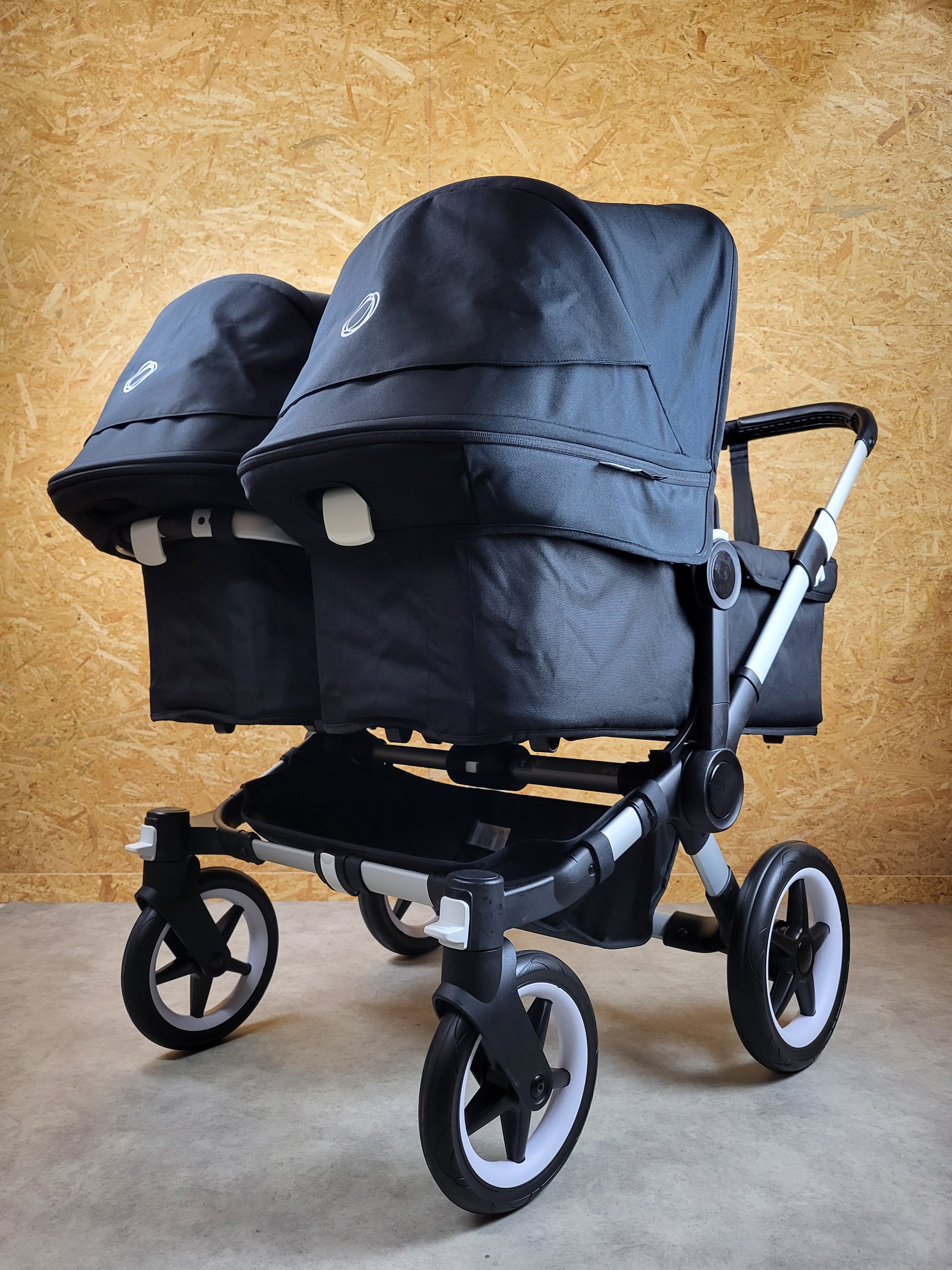 Bugaboo - Donkey 3 Twin Geschwisterwagen (2xsportsitze / 2xbabywanne) Inkl. Seitliche Gepäcktasche - Black in Gutem