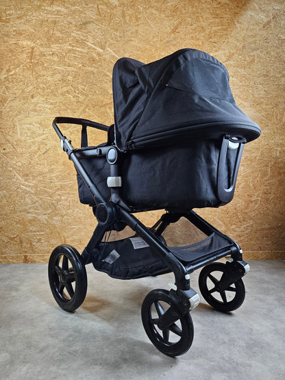 Bugaboo Fox 2 Kombikinderwagen - Sportsitz & Babywanne - Schwarz in sehr Gutem Zustand Kinderwagen 10