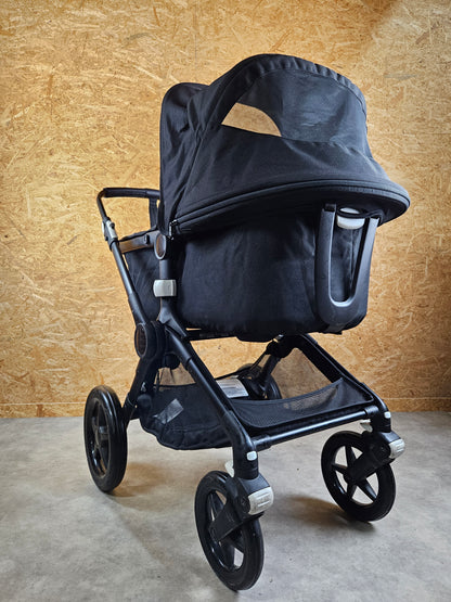 Bugaboo Fox 2 Kombikinderwagen - Sportsitz & Babywanne - Schwarz in sehr Gutem Zustand Kinderwagen 21