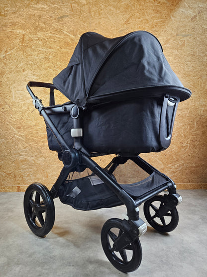 Bugaboo Fox 2 Kombikinderwagen - Sportsitz & Babywanne - Schwarz in sehr Gutem Zustand Kinderwagen 13