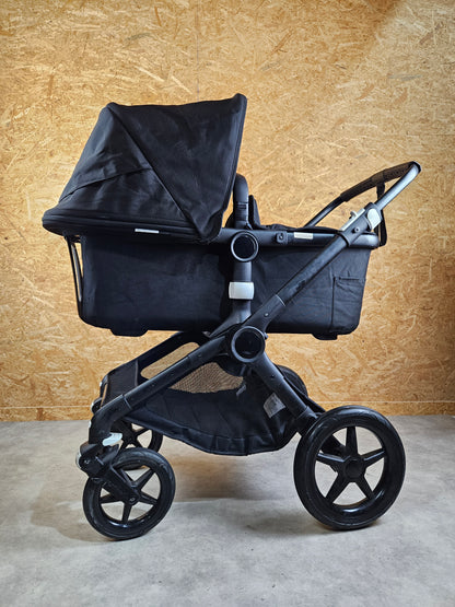 Bugaboo Fox 2 Kombikinderwagen - Sportsitz & Babywanne - Schwarz in sehr Gutem Zustand Kinderwagen 14