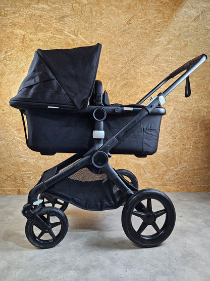 Bugaboo Fox 2 Kombikinderwagen - Sportsitz & Babywanne - Schwarz in sehr Gutem Zustand Kinderwagen 18