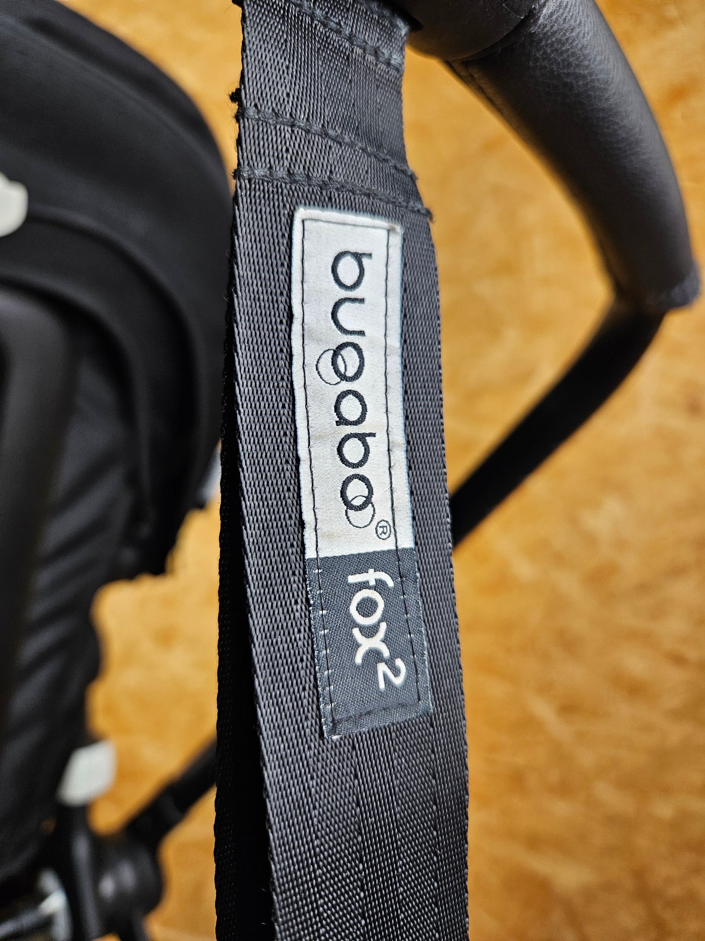 Bugaboo Fox 2 Kombikinderwagen - Sportsitz & Babywanne - Schwarz in sehr Gutem Zustand Kinderwagen 24