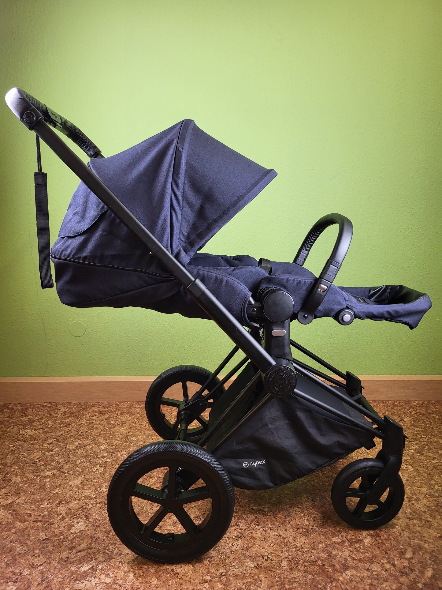 Cybex Priam Stardust Black - Kombikinderwagen Schwarz / Gut Kinderwagen 18