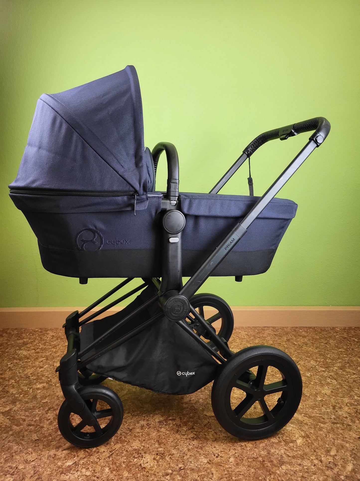 Cybex Priam Stardust Black - Kombikinderwagen Schwarz / Gut Kinderwagen 11