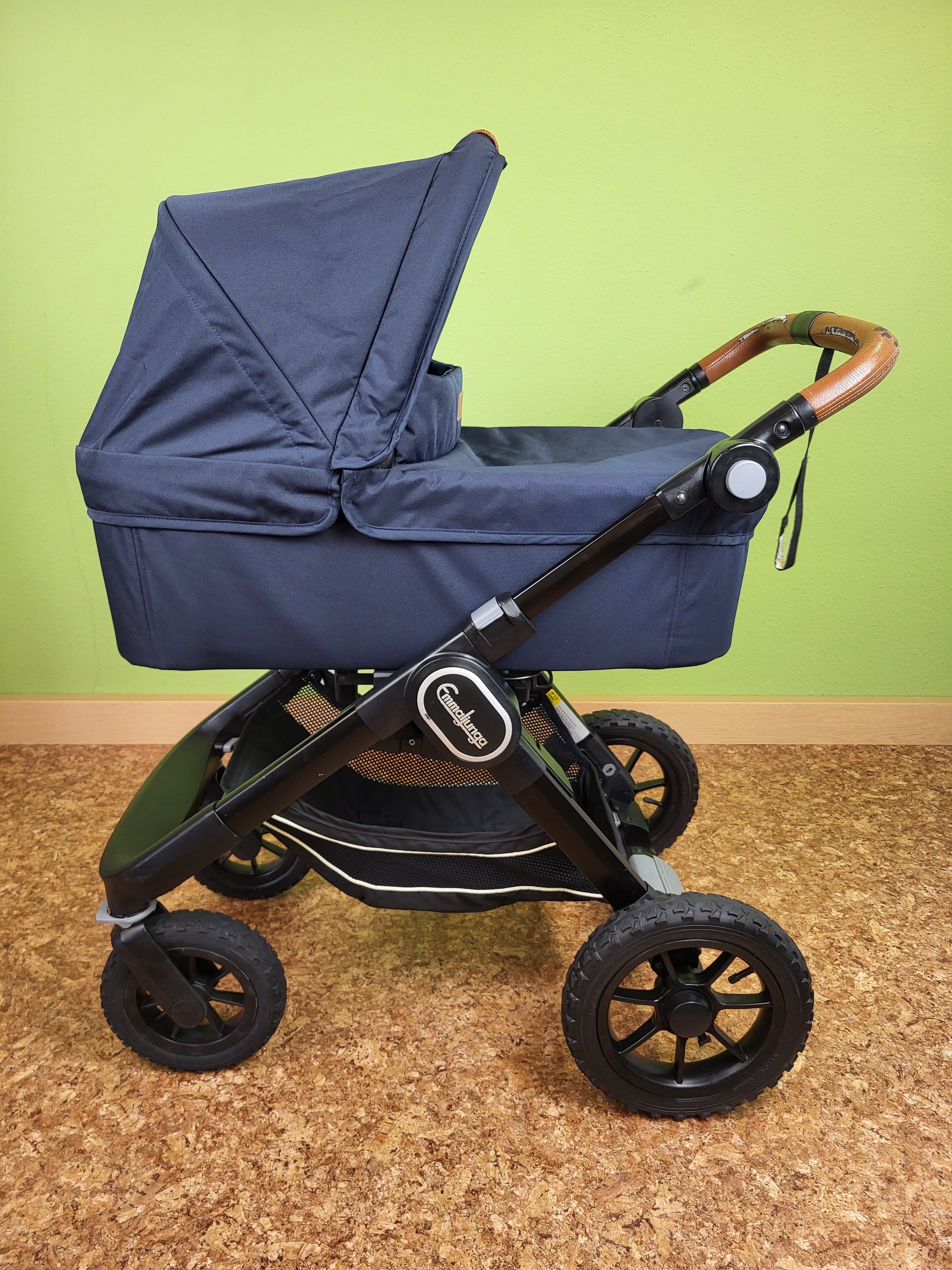 Kombi Kinderwagen fashion Emmaljunga NXT 90 + Flat Sitzeinheit Black Grün