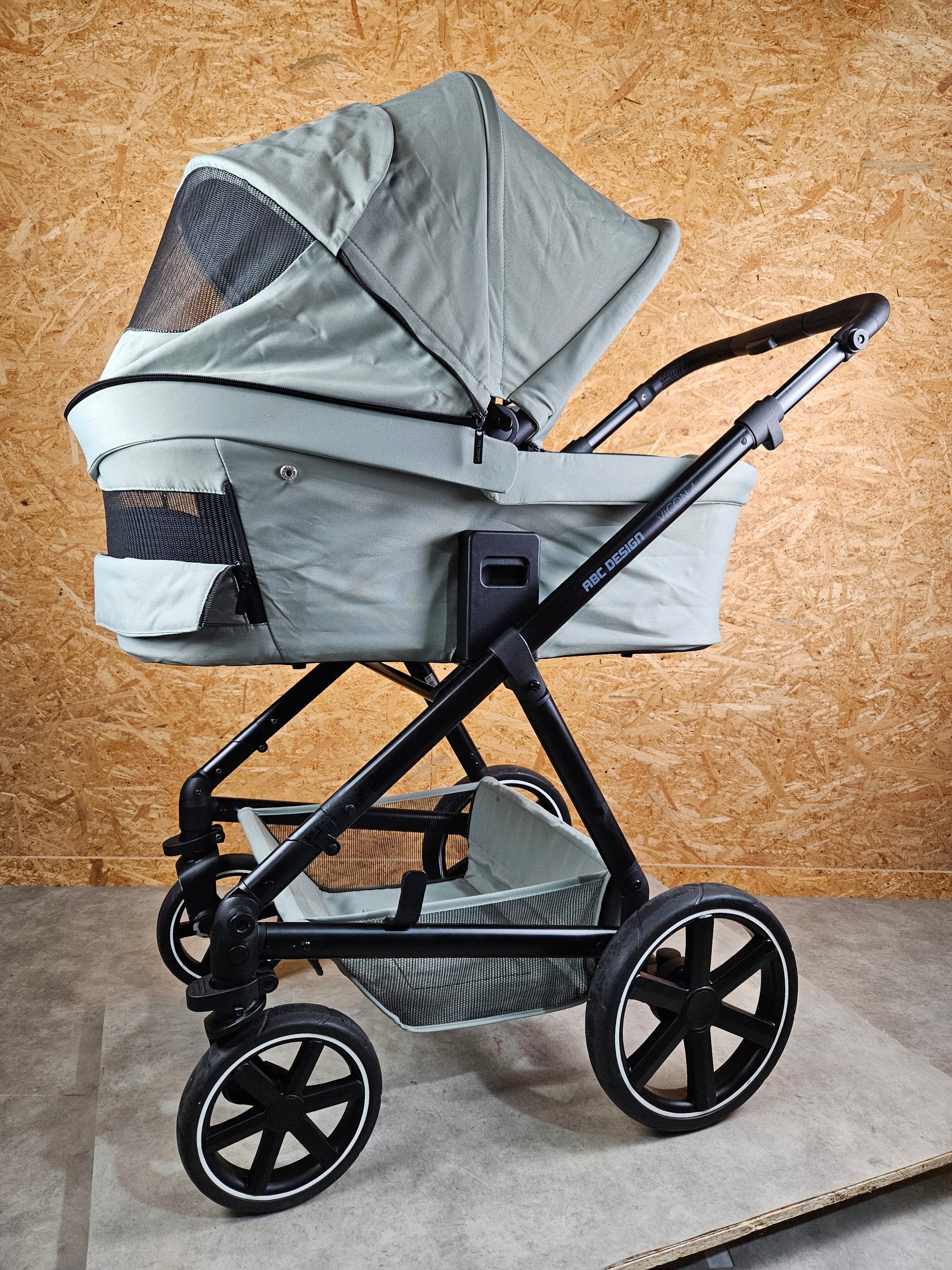 Abc Design - Vicon 4 Kombikinderwagen (sportsitz und Babywanne) - Grün in Gutem Zustand / Gut Kinderwagen 24