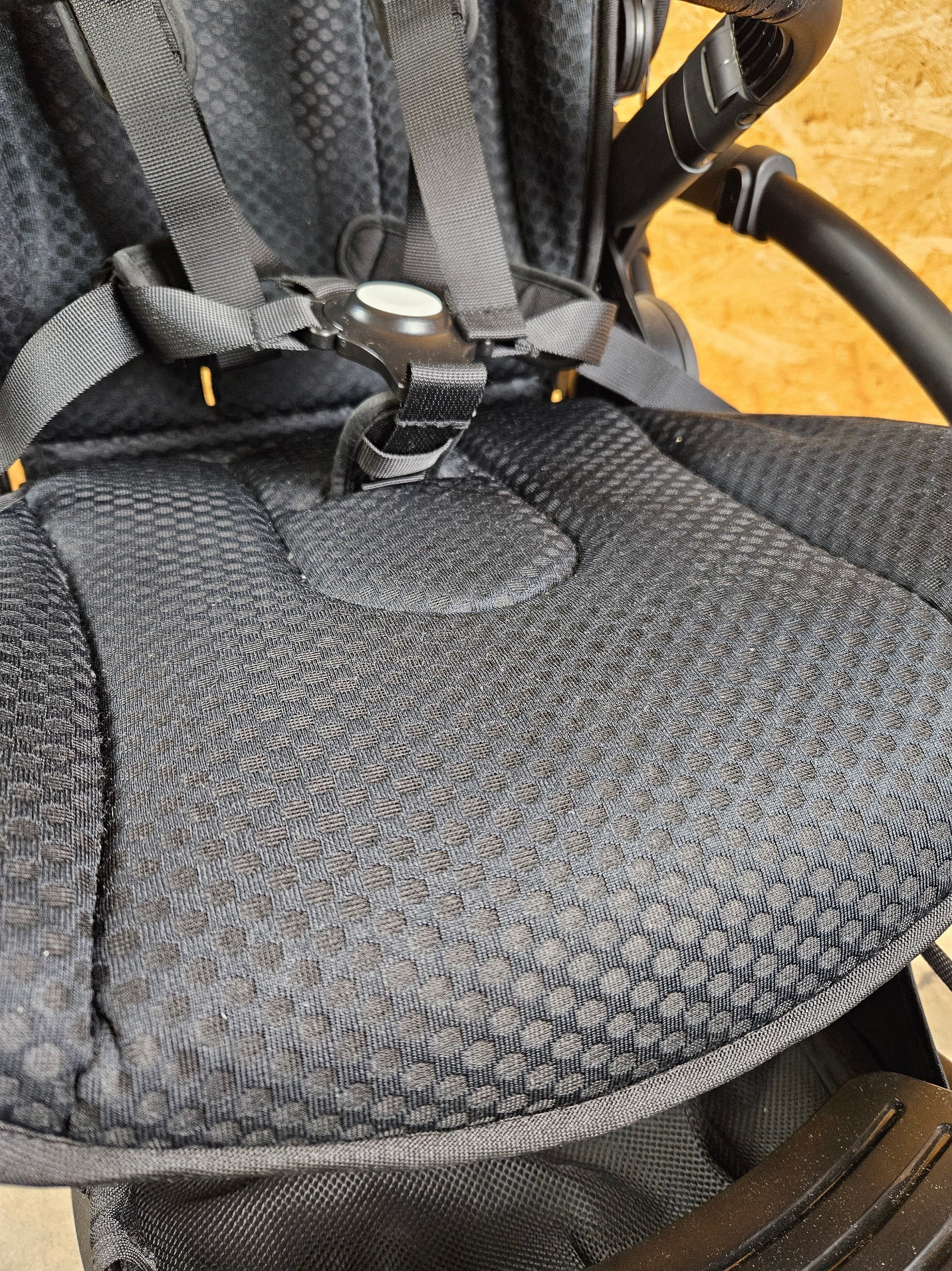 Bugaboo Bee 6 - Schwarz in sehr Gutem Zustand Kinderwagen 12