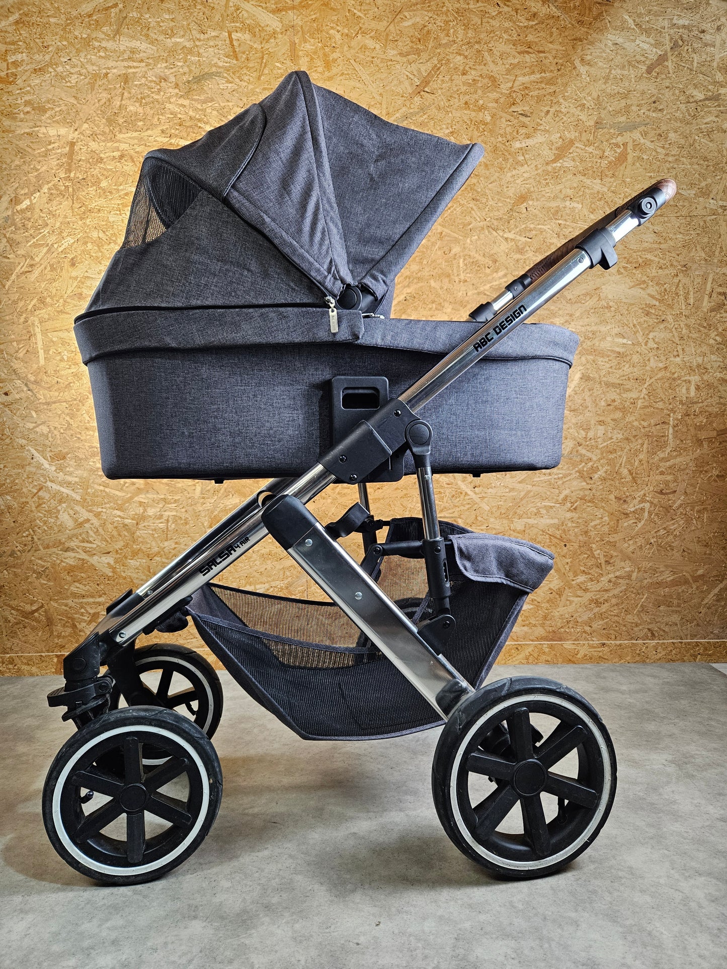 ABC Design - Salsa 4 Air Kinderwagen (Gestell und Babywanne) Grau in gutem Zustand