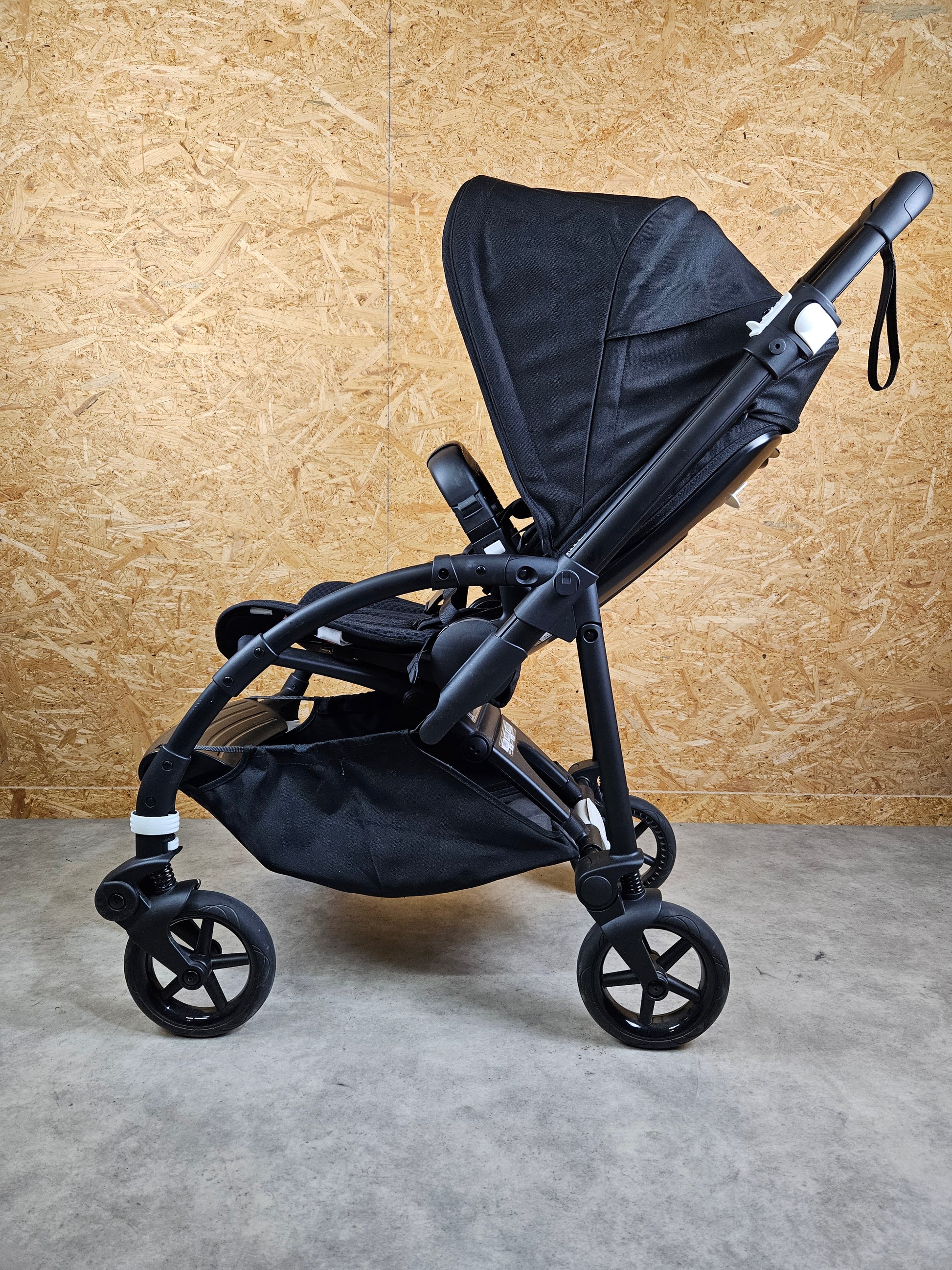 Bugaboo Bee 6 - Schwarz in sehr Gutem Zustand Kinderwagen